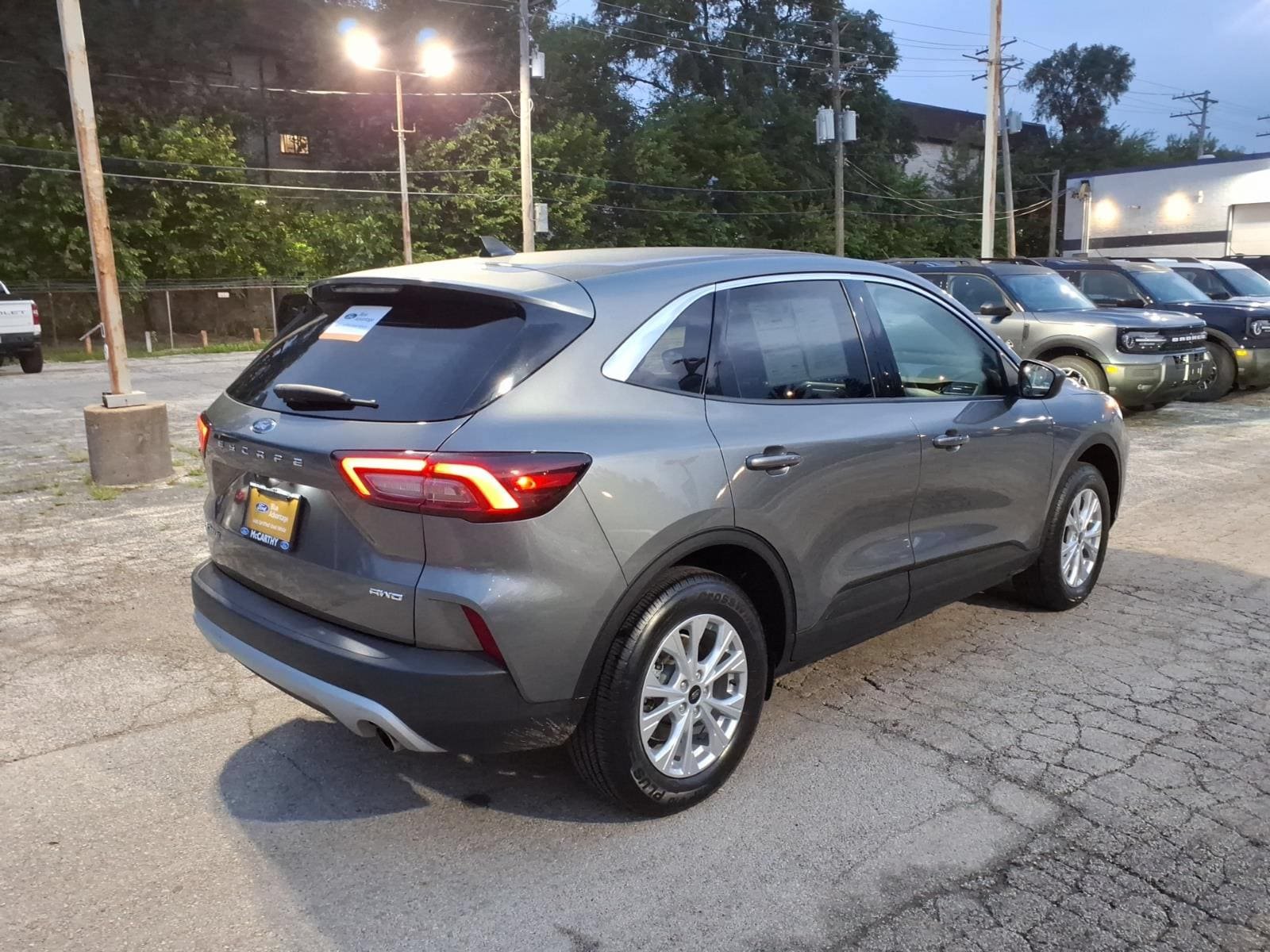 Certified 2024 Ford Escape Active AWD/4WD image 3