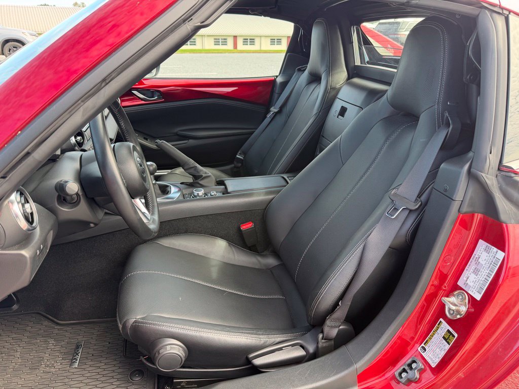 Used 2023 MAZDA MX-5 Miata Grand Touring w/ Weather Package RWD image 11