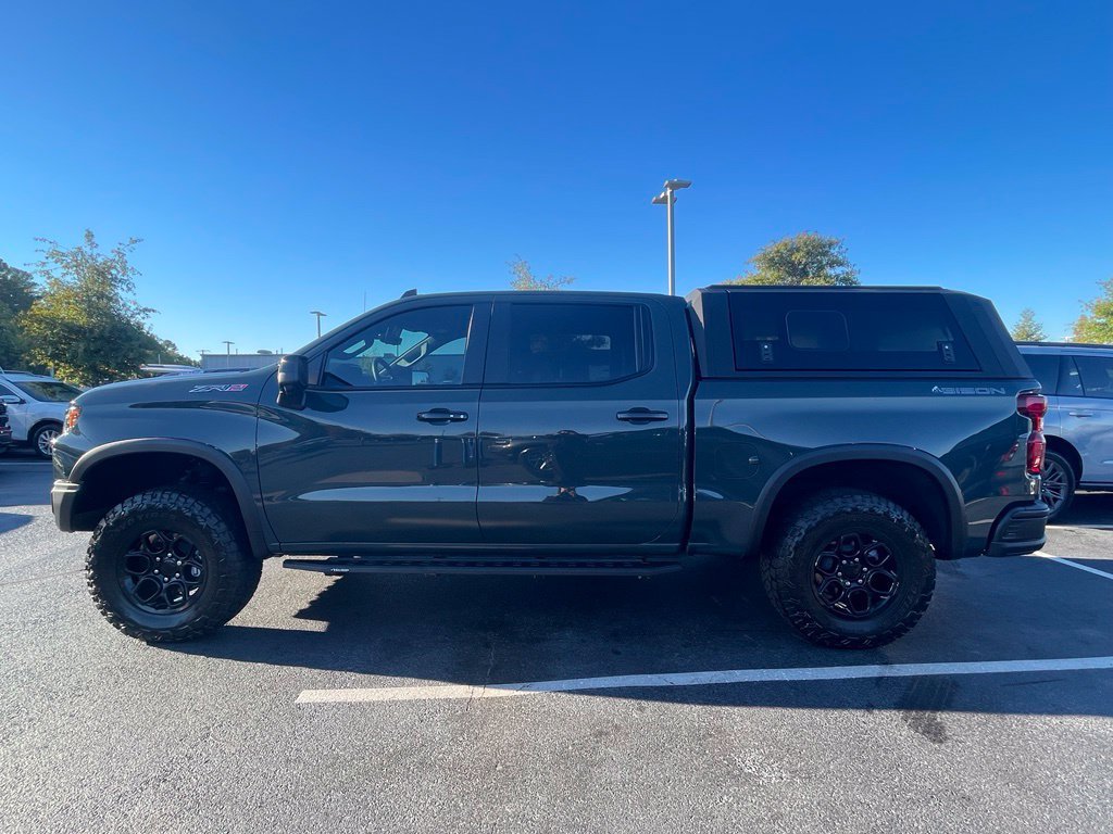 Used 2025 Chevrolet Silverado 1500 ZR2 w/ ZR2 Bison Edition AWD/4WD image 4