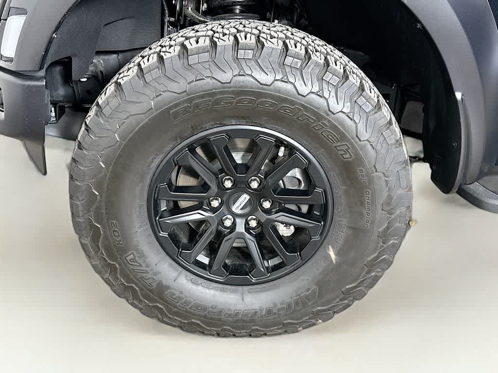 Certified 2025 Ford F150 Raptor AWD/4WD image 8