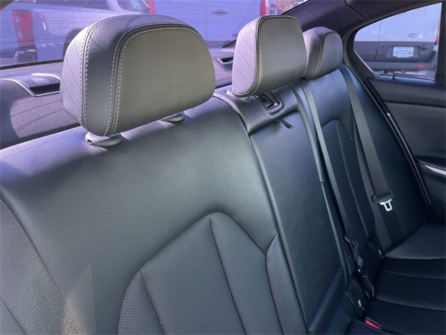 Used 2023 BMW 330i Sedan w/ Driving Assistance Package image 32