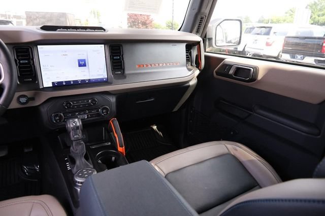 Certified 2024 Ford Bronco Wildtrak AWD/4WD image 28