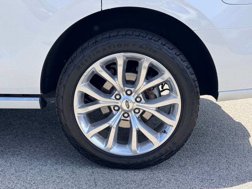 Certified 2019 Ford Expedition Platinum RWD image 15