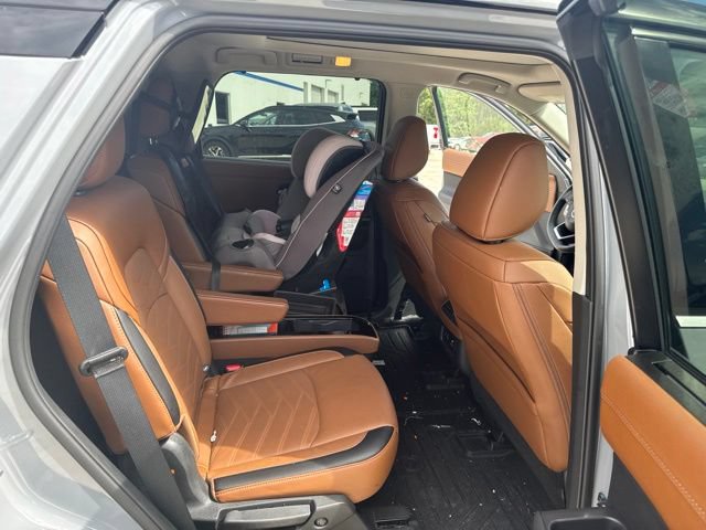 Used 2025 Nissan Pathfinder Platinum FWD image 31