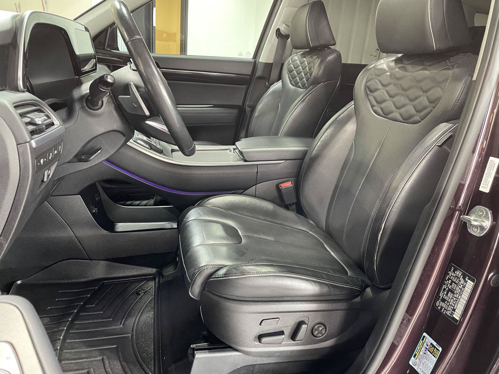 Used 2021 Hyundai Palisade Limited AWD/4WD image 17