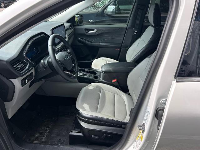 Certified 2023 Ford Escape Platinum AWD/4WD image 15