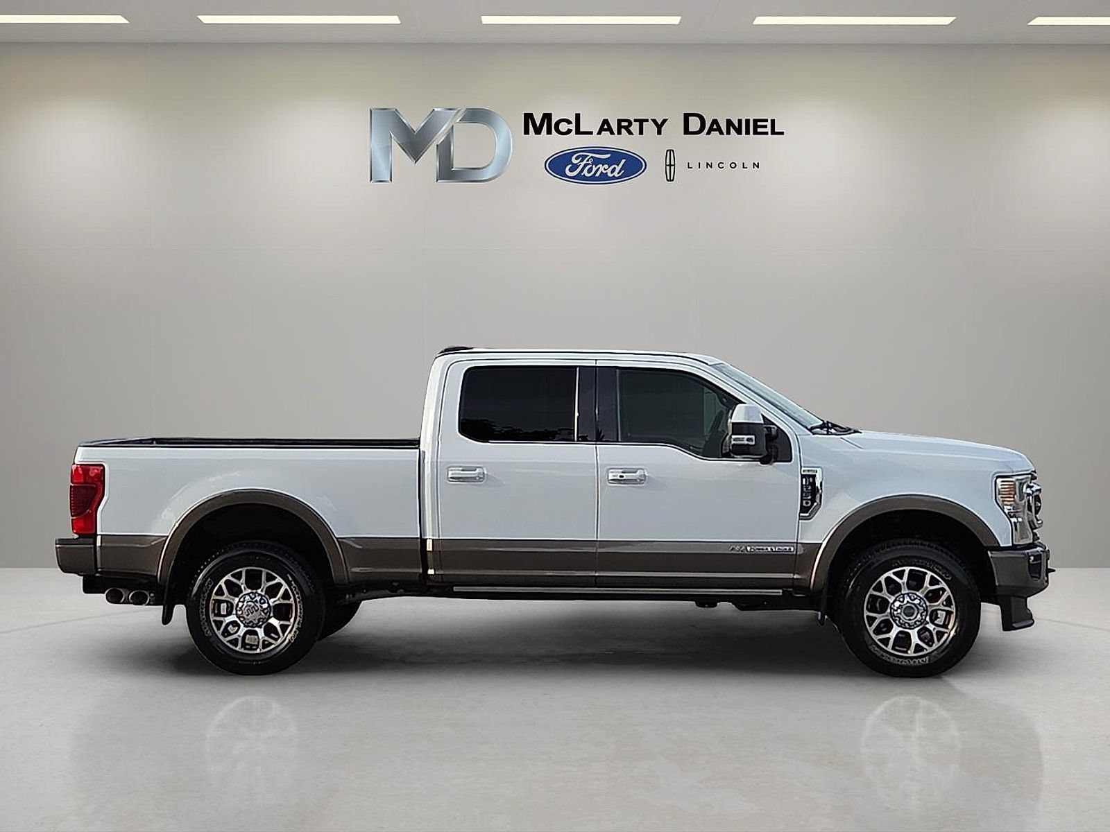 Certified 2022 Ford F250 King Ranch w/ King Ranch Ultimate Package AWD/4WD image 6