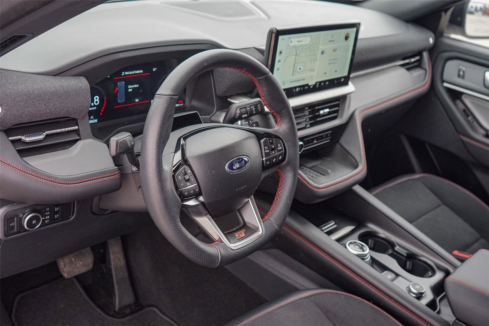 Certified 2025 Ford Explorer ST RWD image 9