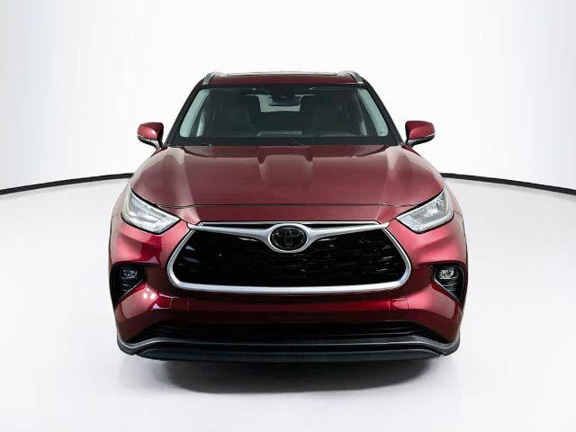 Used 2020 Toyota Highlander XLE FWD image 6