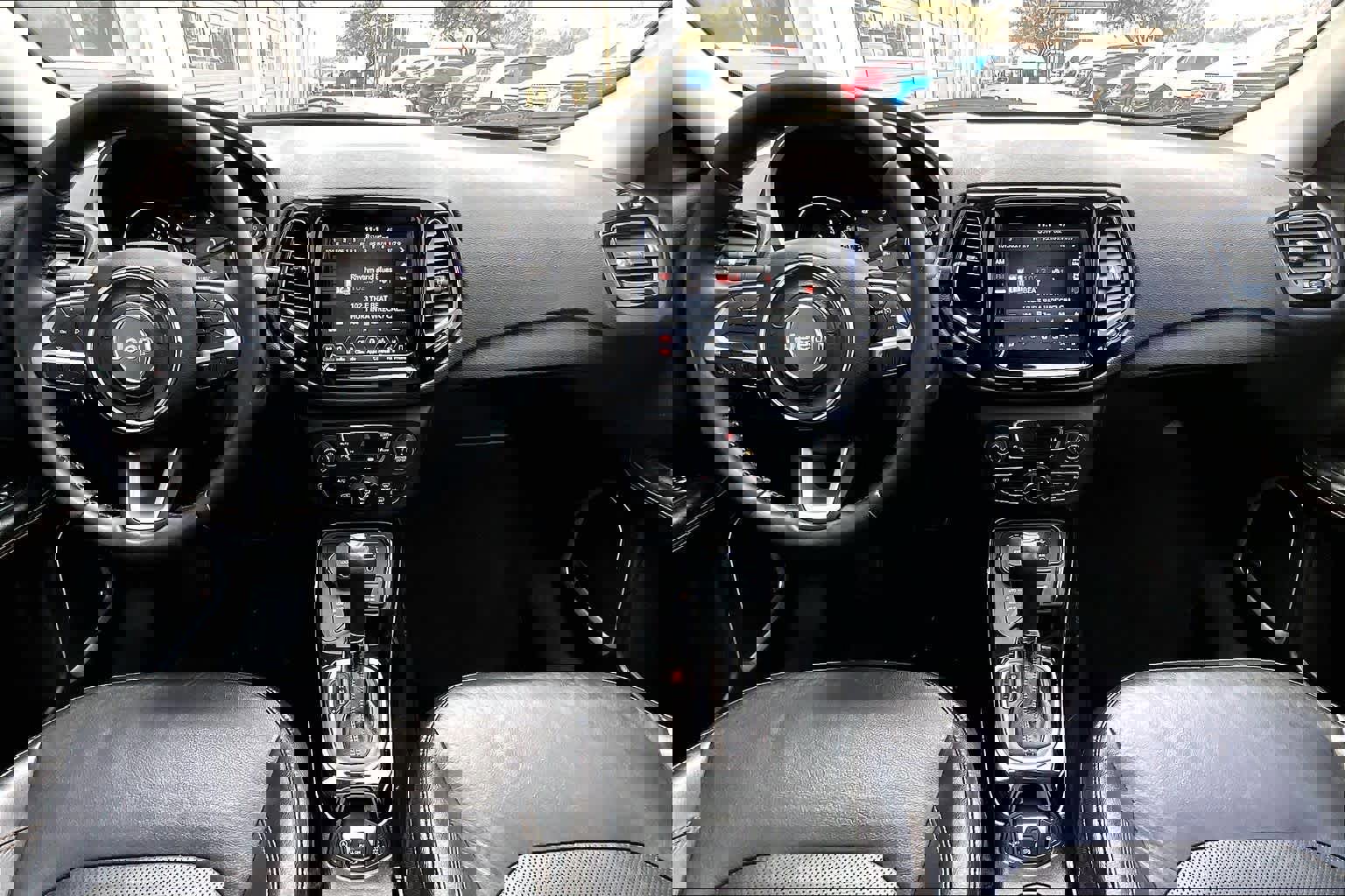 Used 2017 Jeep Compass Limited image 17