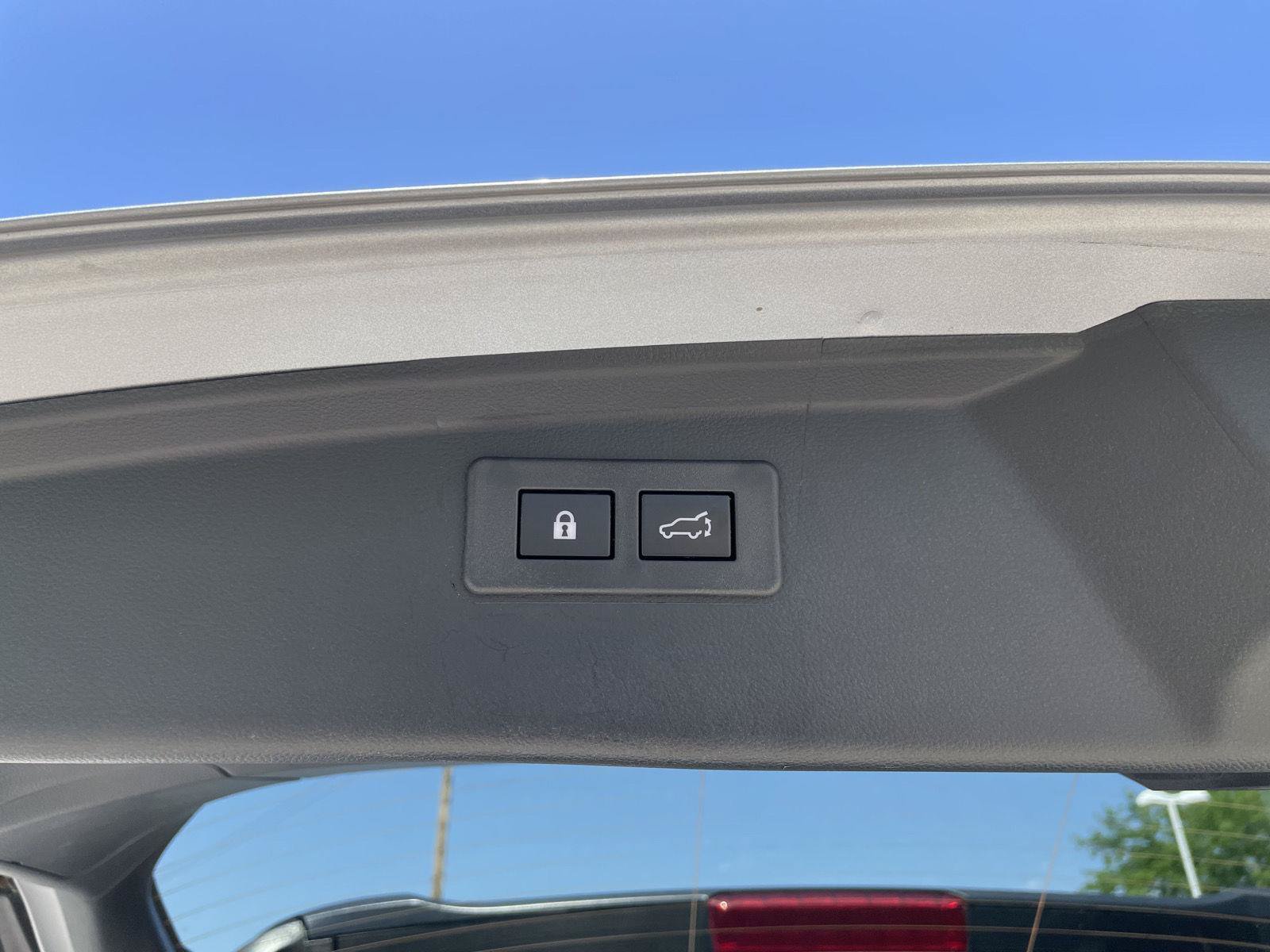 Used 2025 Subaru Outback Premium AWD/4WD image 36