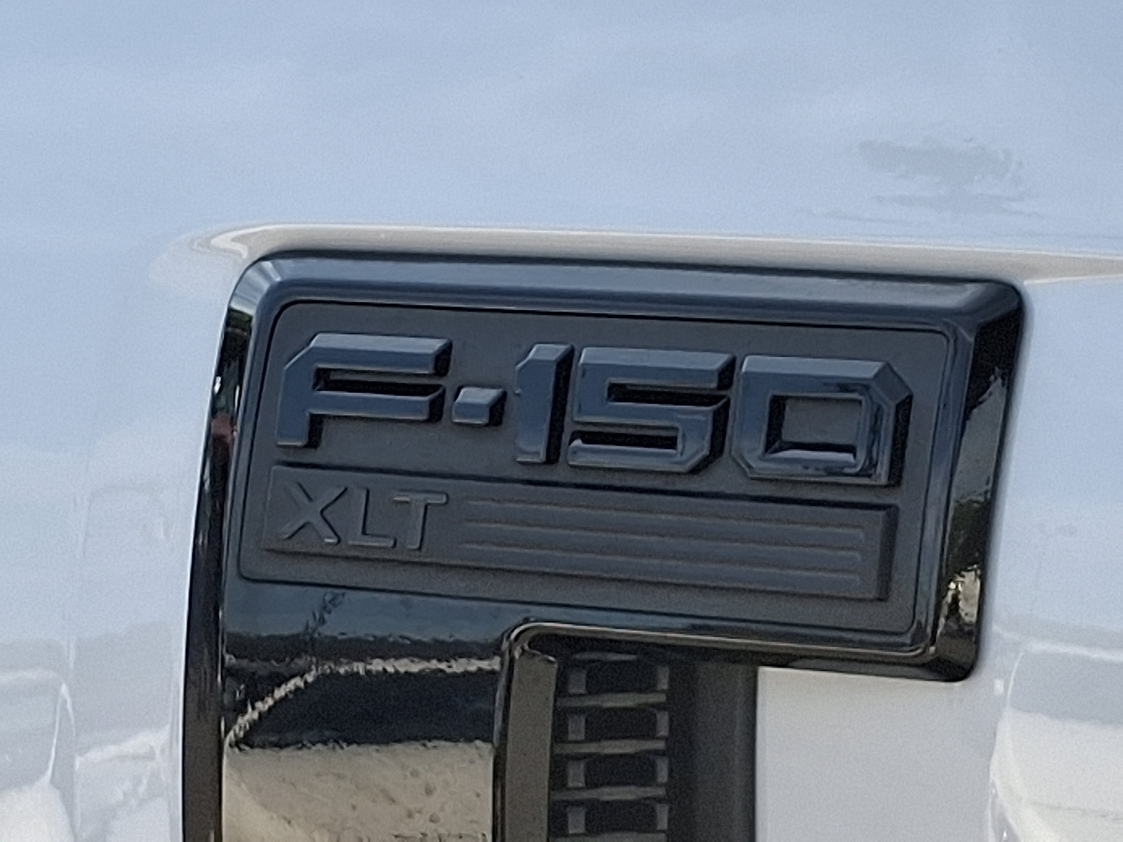 Certified 2025 Ford F150 XLT w/ Equipment Group 302A MID AWD/4WD image 31