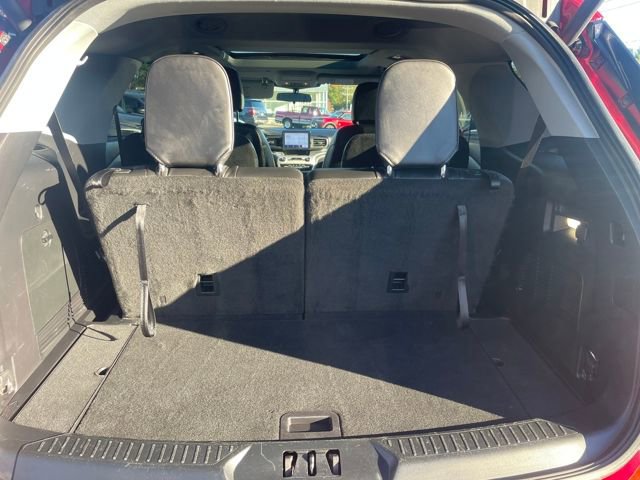 Certified 2022 Ford Explorer XLT w/ Equipment Group 202A image 10