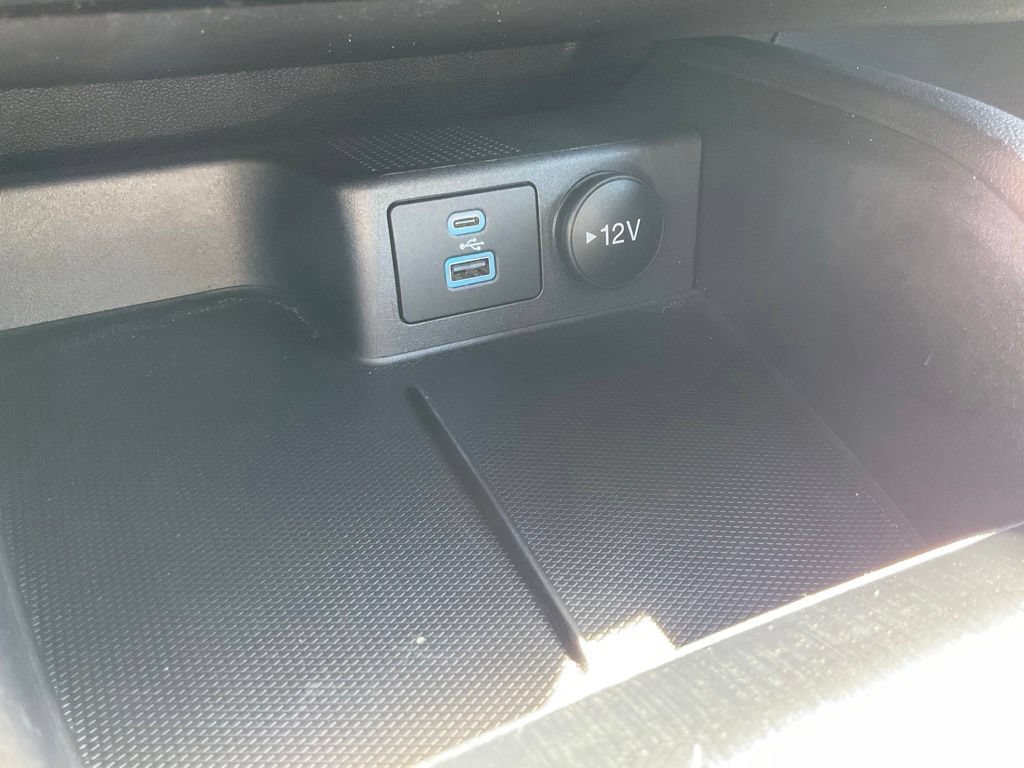 Certified 2022 Ford Escape SEL AWD/4WD image 11