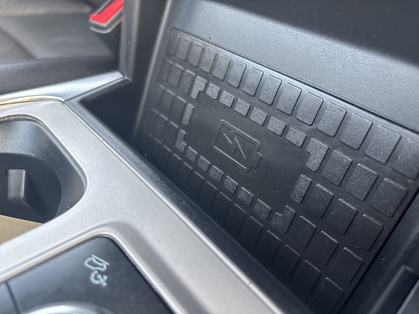 Certified 2022 Ford Explorer Platinum w/ Equipment Group 601A image 26