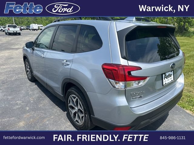 Used 2023 Subaru Forester Premium AWD/4WD image 10
