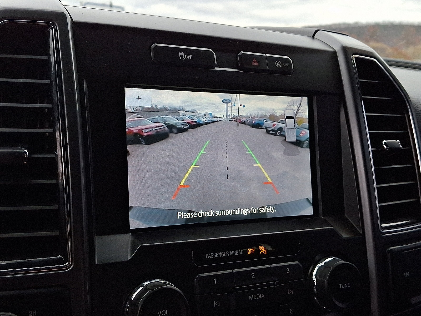 Certified 2019 Ford F150 XLT w/ Equipment Group 302A Luxury image 24