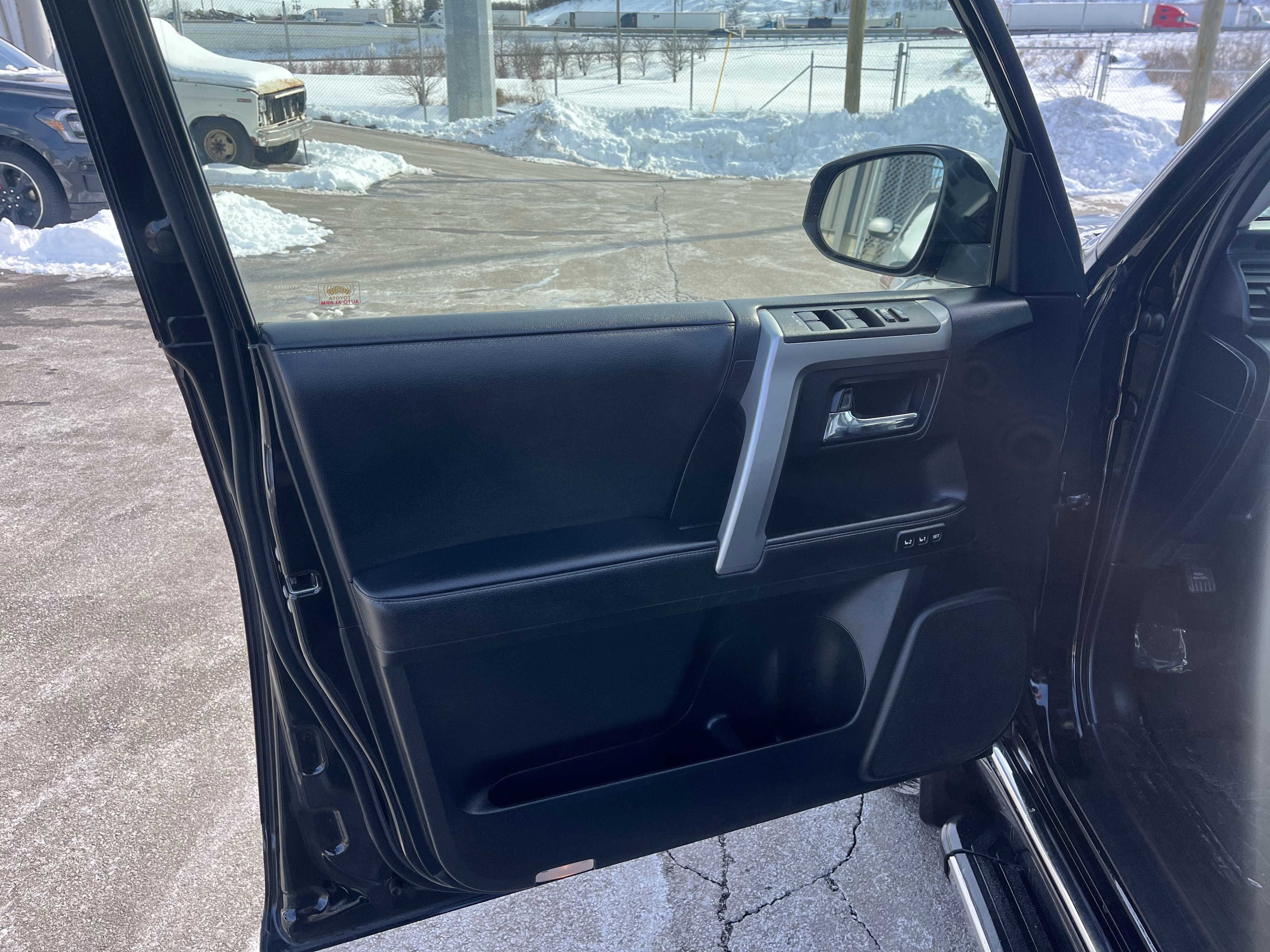 Used 2020 Toyota 4Runner Limited image 12