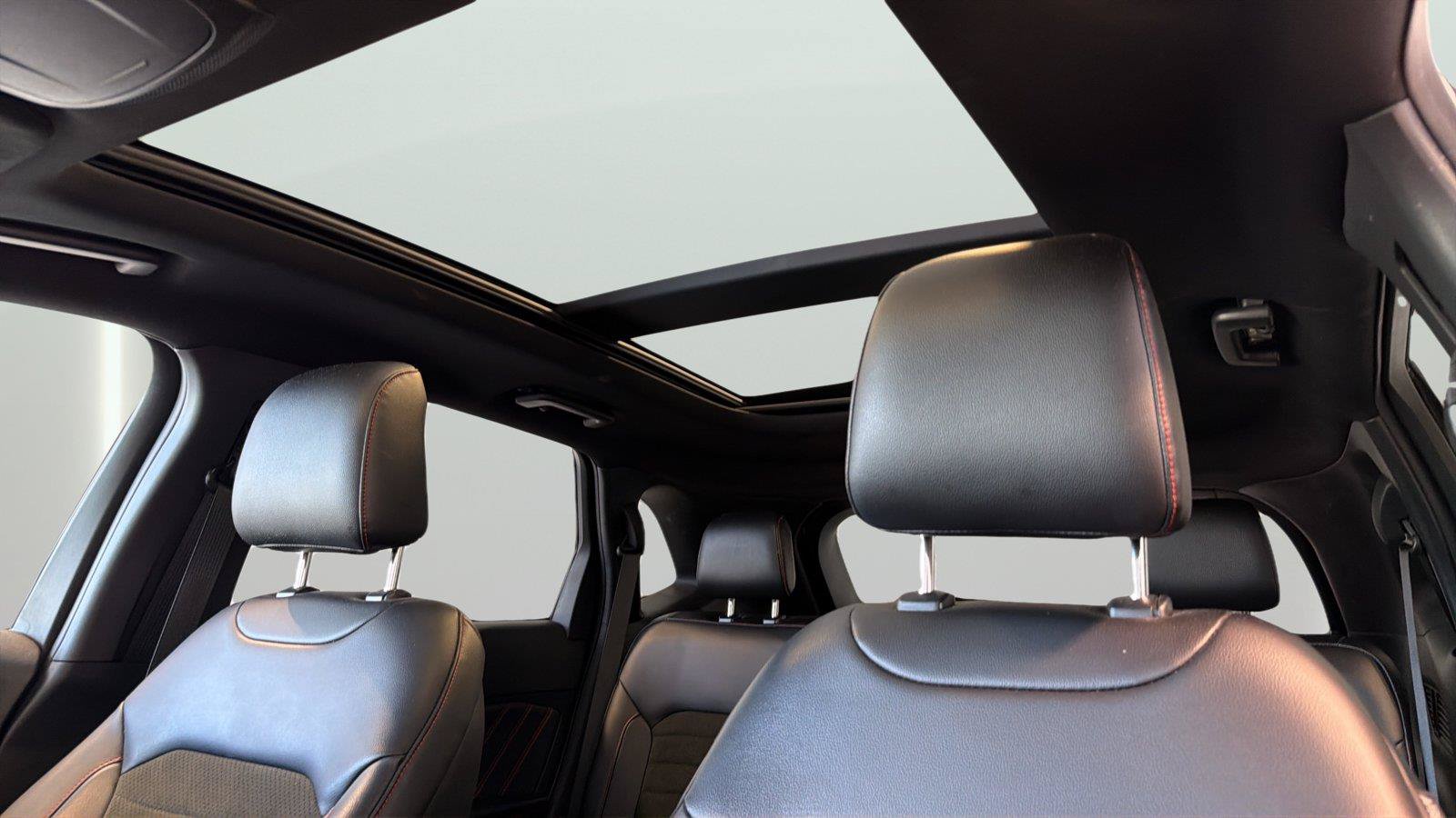 Certified 2023 Ford Edge ST-Line AWD/4WD image 16