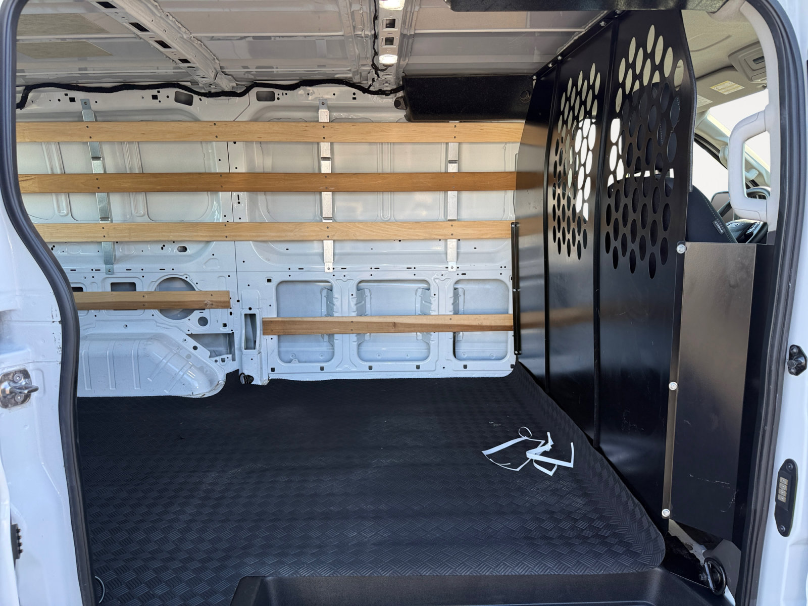 Certified 2025 Ford Transit 250 Low Roof w/ Exterior Upgrade Package RWD image 18