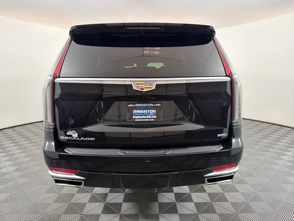 Used 2024 Cadillac Escalade Premium Luxury AWD/4WD image 4