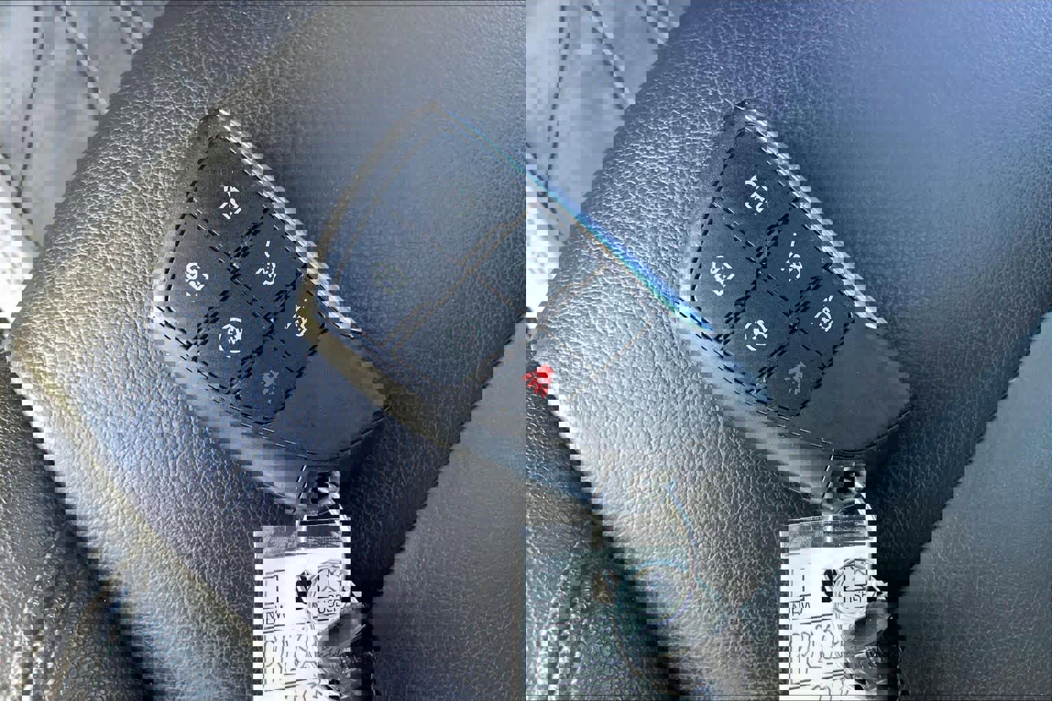 Used 2023 Chevrolet Suburban LT w/ Luxury Package image 14