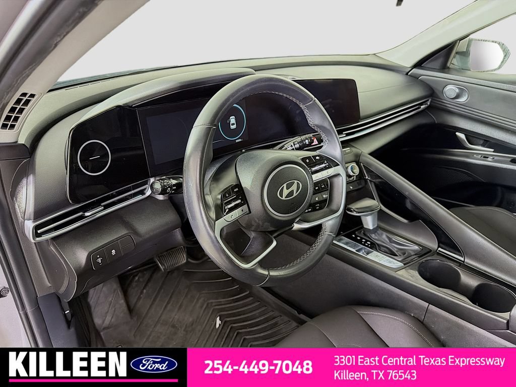 Used 2024 Hyundai Elantra SEL w/ Convenience Package FWD image 11