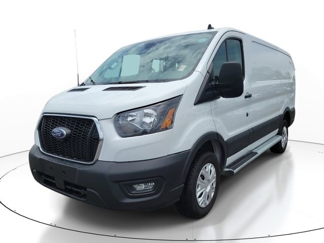 Certified 2025 Ford Transit 250 Low Roof w/ Exterior Upgrade Package RWD image 4