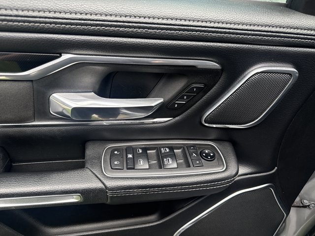 Used 2021 RAM 1500 Laramie AWD/4WD image 11