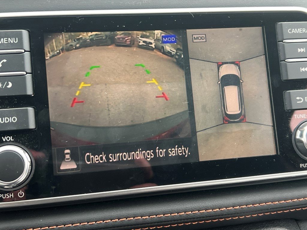 Used 2019 Nissan Kicks SR image 19