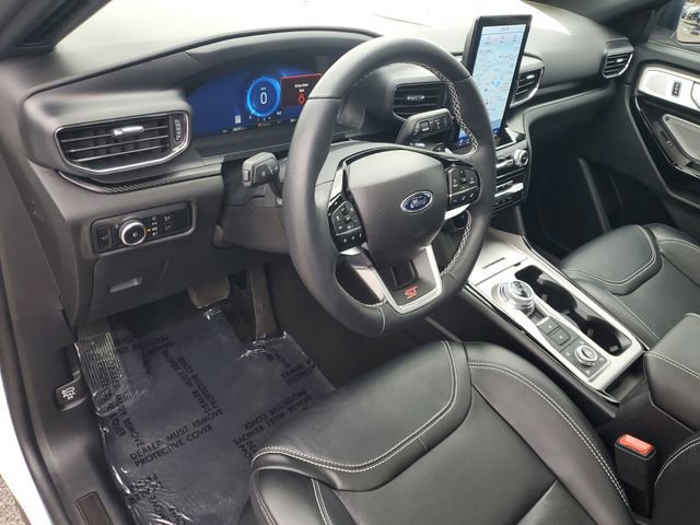 Certified 2024 Ford Explorer ST w/ Equipment Group 401A image 18