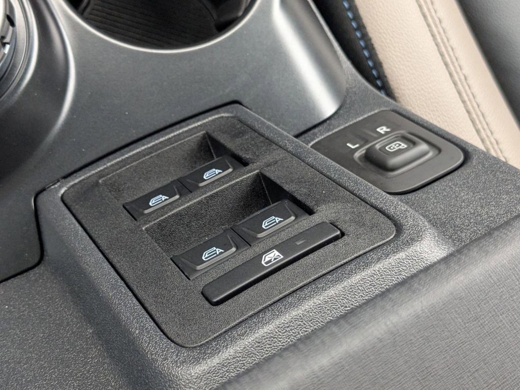 Certified 2024 Ford Bronco Wildtrak image 26