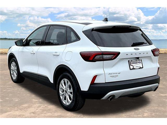 Certified 2025 Ford Escape Active FWD image 5
