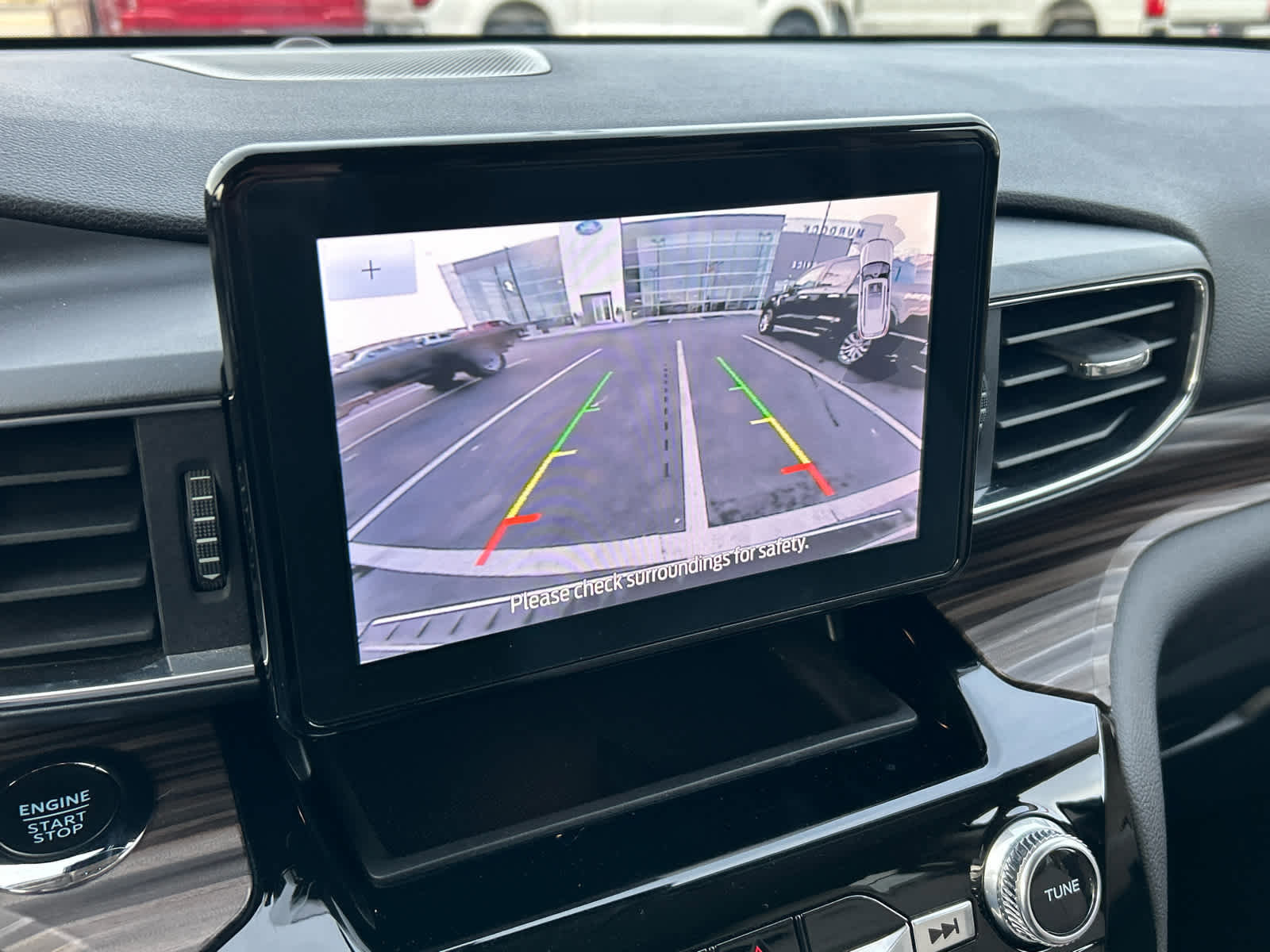 Certified 2024 Ford Explorer Limited image 28