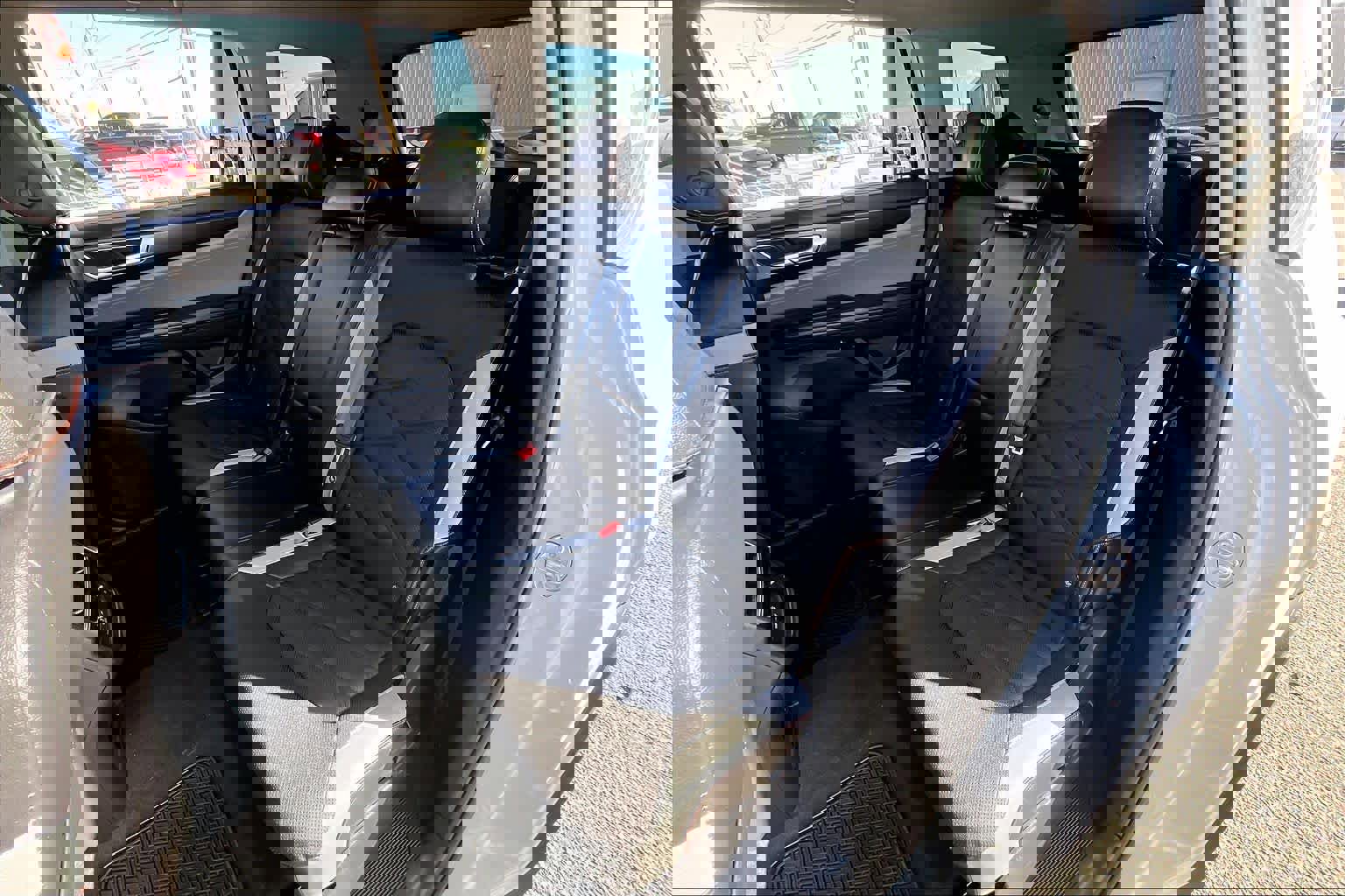 Used 2024 Volkswagen Atlas Peak Edition SE AWD/4WD image 20