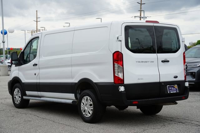 Certified 2024 Ford Transit 250 Low Roof w/ Exterior Upgrade Package RWD image 5