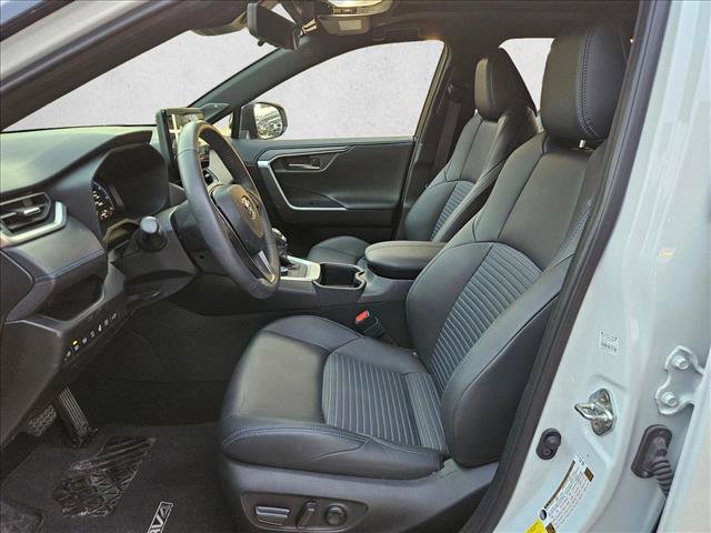 Used 2025 Toyota RAV4 XSE w/ Advanced Technology Package AWD/4WD image 14