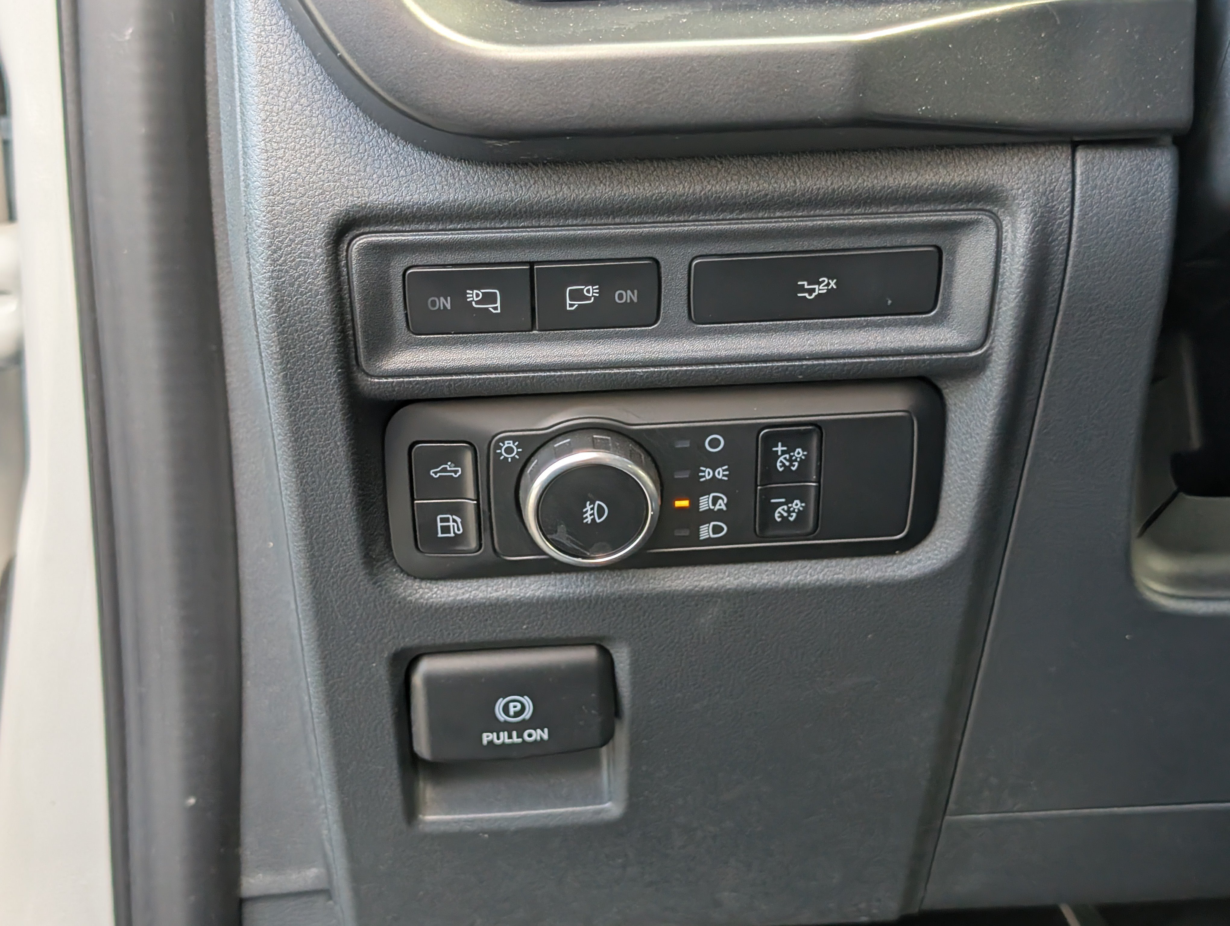 Certified 2024 Ford F150 XLT w/ Equipment Group 302A MID AWD/4WD image 19