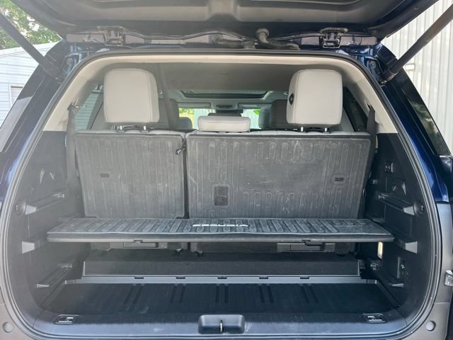 Used 2024 Toyota Sequoia Limited w/ Tow Technology Package AWD/4WD image 31