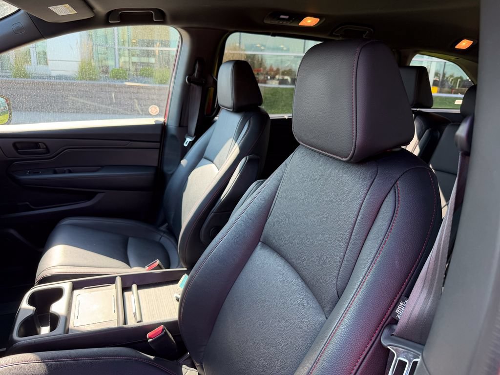 Used 2025 Honda Odyssey Sport-L image 10