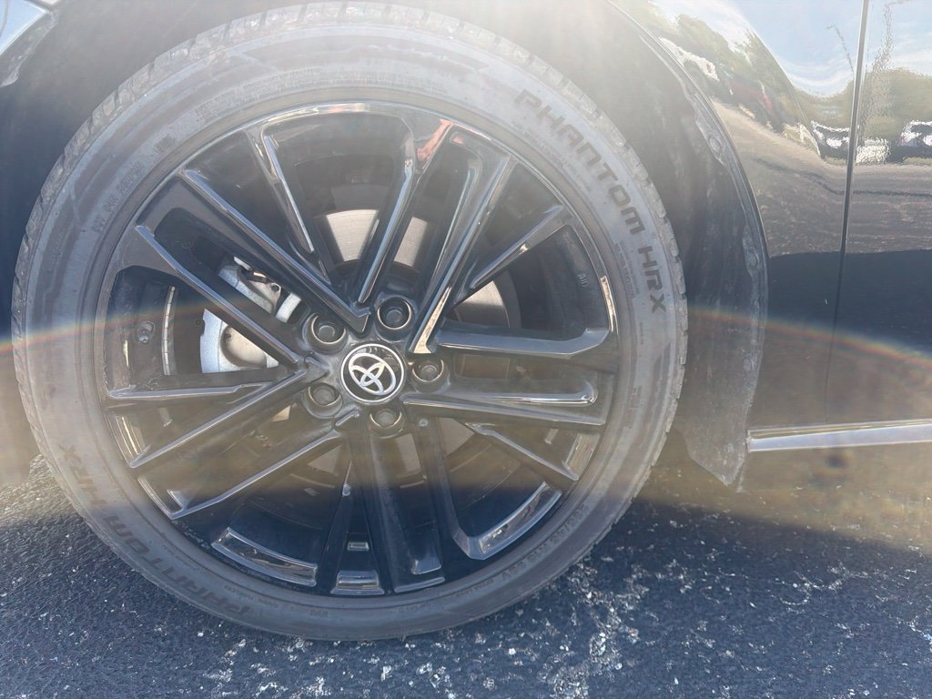 Used 2025 Toyota Camry SE FWD image 33
