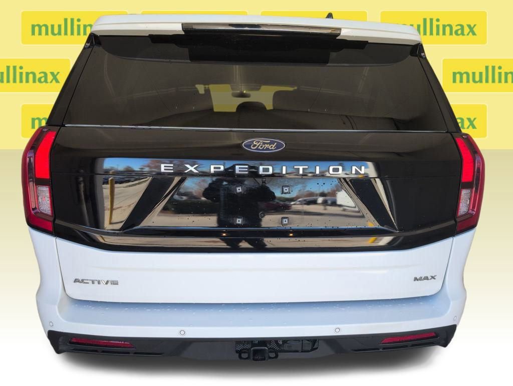 Certified 2025 Ford Expedition Max Active image 4