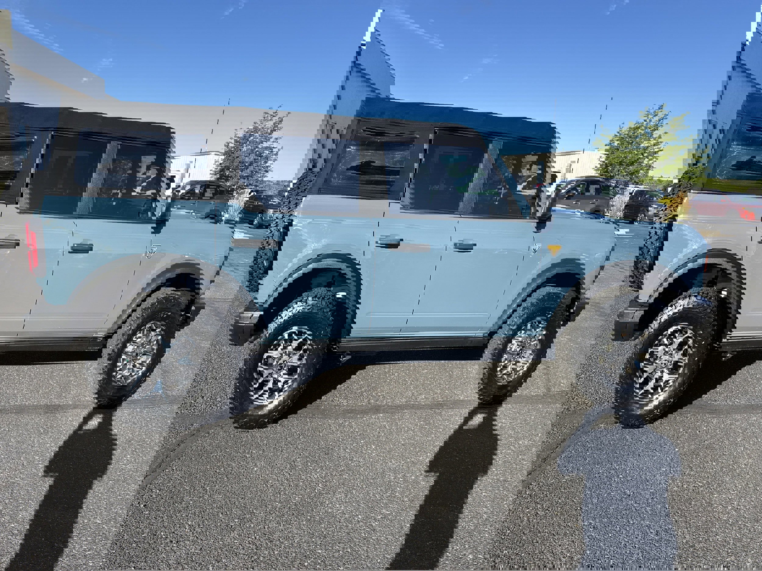 Certified 2022 Ford Bronco Badlands image 6