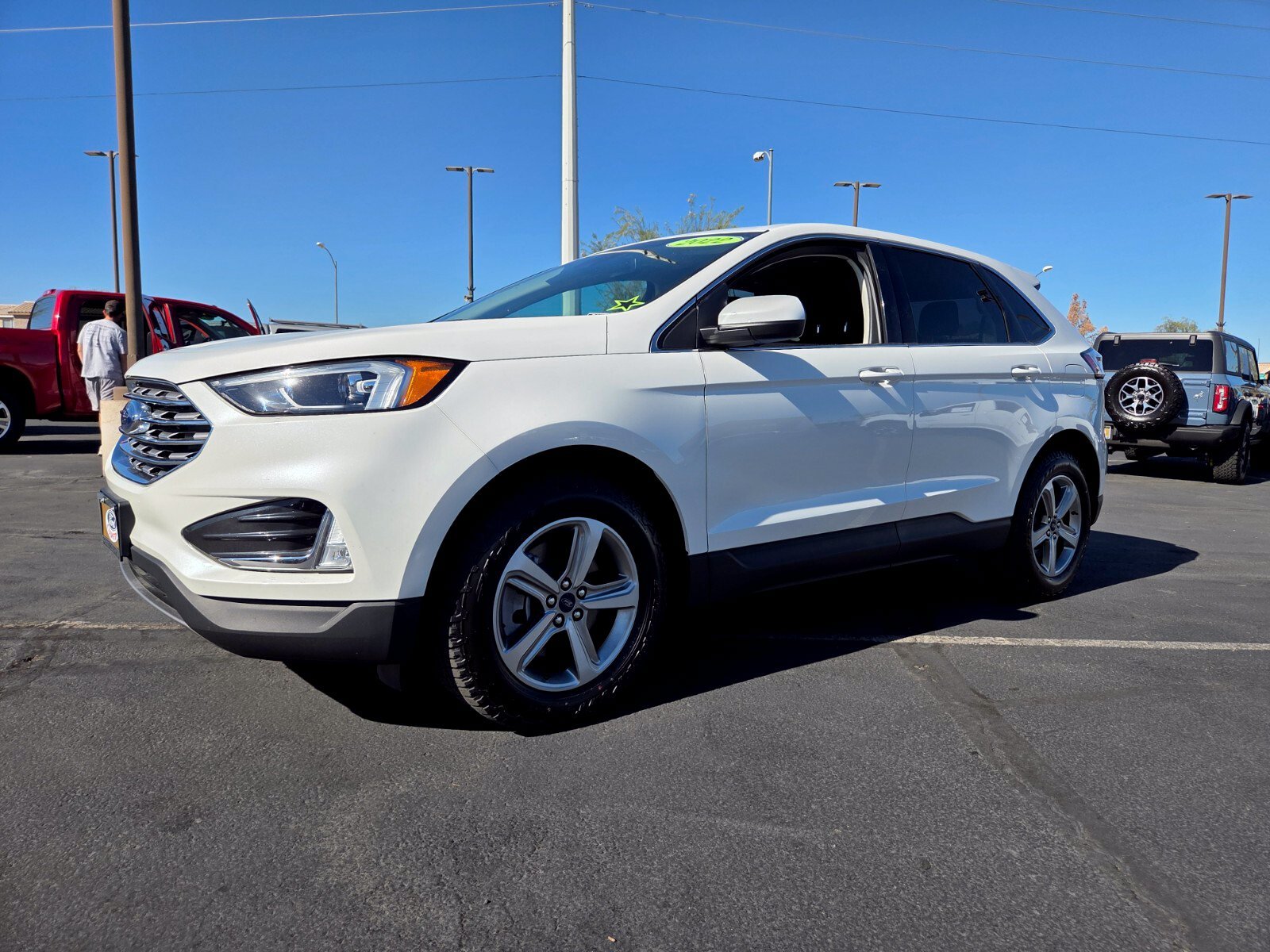 Certified 2022 Ford Edge SEL w/ Convenience Package AWD/4WD image 2