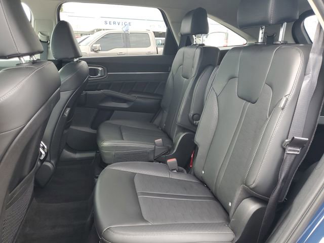Used 2024 Kia Sorento SX image 12