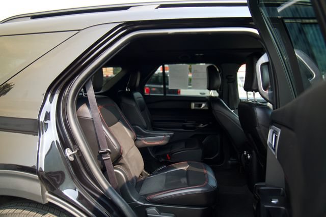 Certified 2023 Ford Explorer ST-Line w/ Class IV Trailer Tow Package AWD/4WD image 30