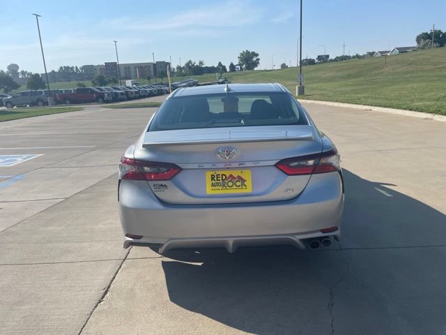 Used 2023 Toyota Camry SE FWD image 5
