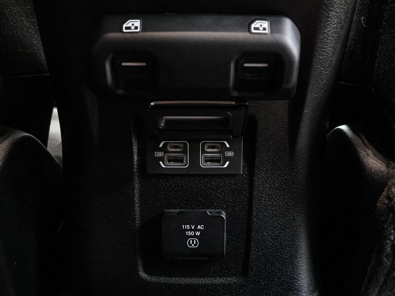 Used 2023 Jeep Wrangler Sahara image 25