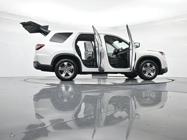 Used 2023 Honda Pilot EX-L image 56