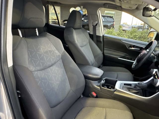 Used 2025 Toyota RAV4 XLE image 11